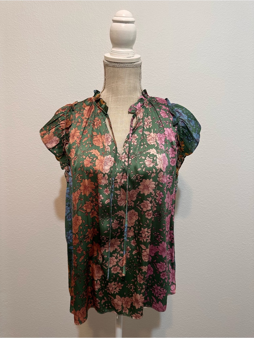 Skies Are Blue Green Floral Tie-Front Blouse